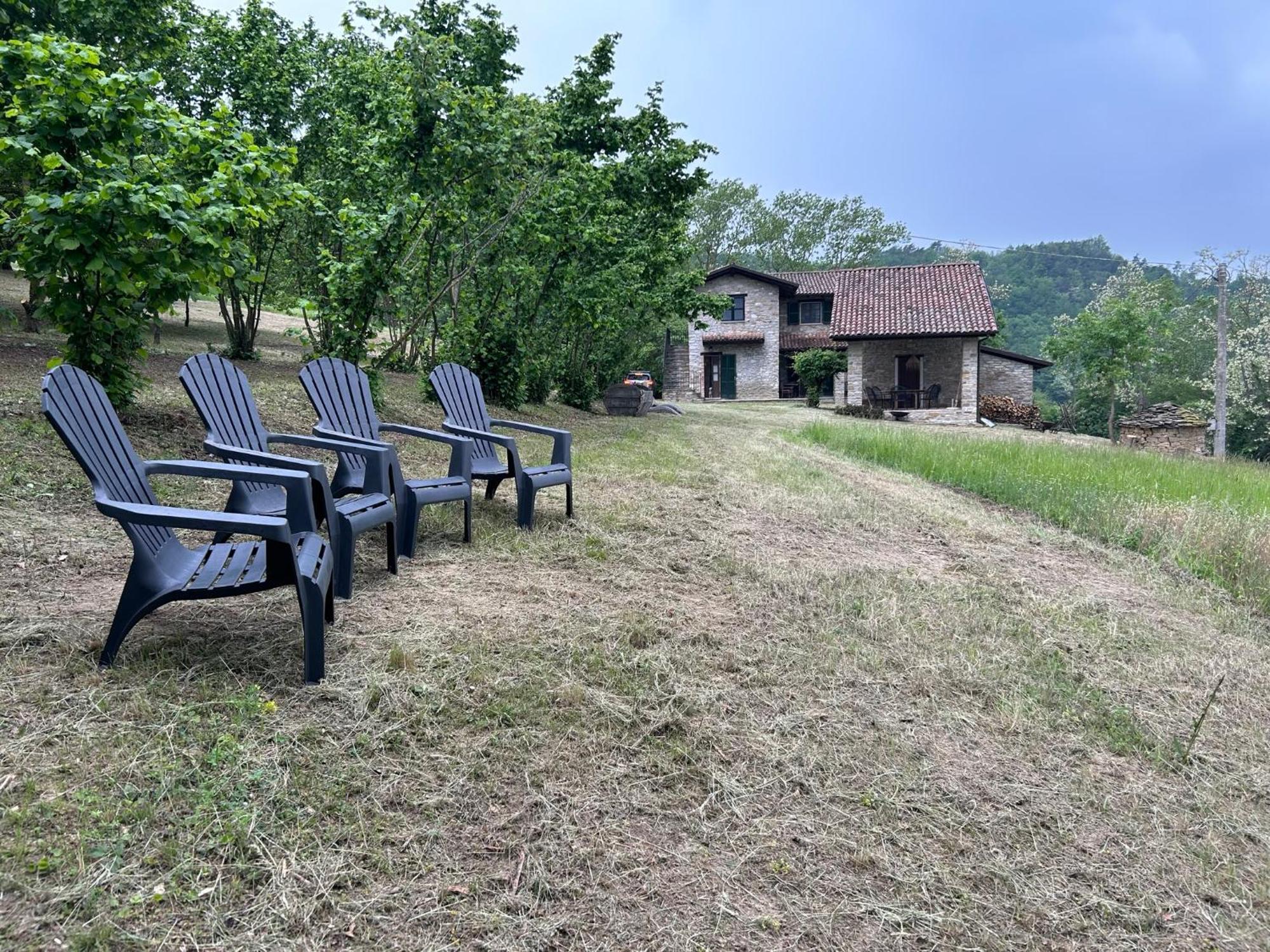 Vakantiehuis Casa Dolce Vista Monastero Bormida Exterior foto